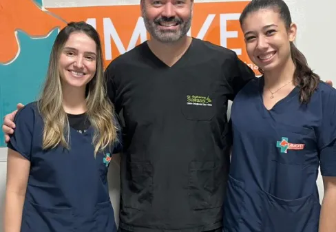 Preceptoras do HVU participam de curso avançado de cirurgias urológicas em Belo Horizonte
