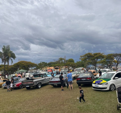 1º Encontro de Carros Antigos marca abertura do campus da Uniube para novos eventos e aproxima a comunidade da Universidade