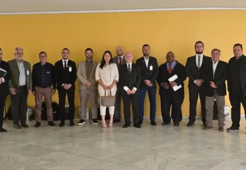 Universidade do Agro discute parceria com o Zimbábue para impulsionar agricultura sustentável