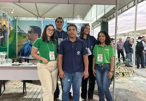 Polo da Universidade do Agro em Silvânia marca presença na 3ª Agrosudeste

