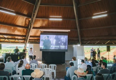 Universidade do Agro e New Holland firmam parceria para impulsionar capacitação e inovação no campo
