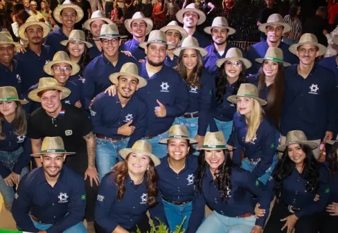Solenidade celebra entrega de jalecos e chapéus aos alunos de Agronomia e Medicina Veterinária em Uberlândia
