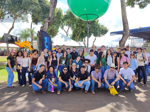 Alunos da Universidade do Agro participam de imersão prática na Femec, em Uberlândia